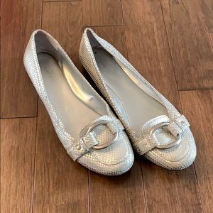 Nine West Guadio Silver Snake Skin Flats